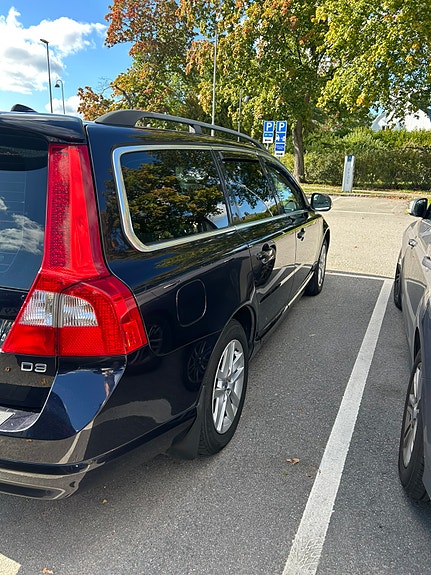 Volvo V70 4 of 10