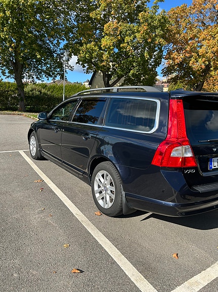 Volvo V70 5 of 10