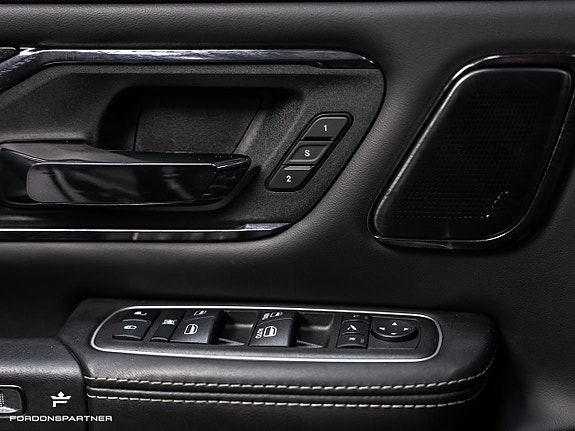 Dodge RAM 1500 26 of 30