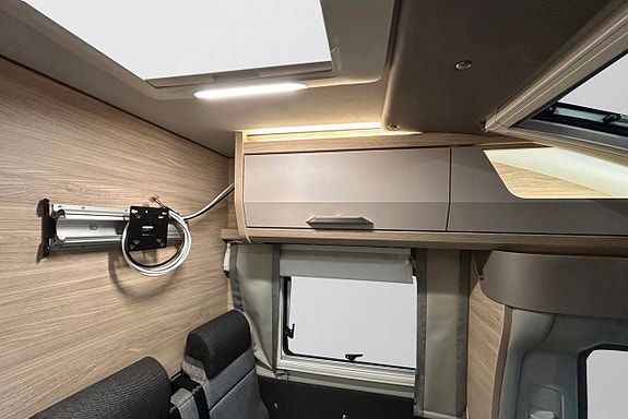 Knaus VAN TI PLUS 650 MEG Platinum Selection 4x4 AUTOMAT ALDE 10 of 30