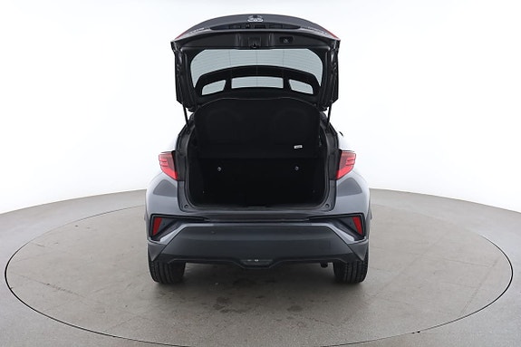 Toyota C-HR 17 of 30