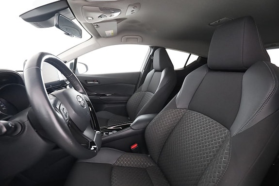 Toyota C-HR 11 of 30