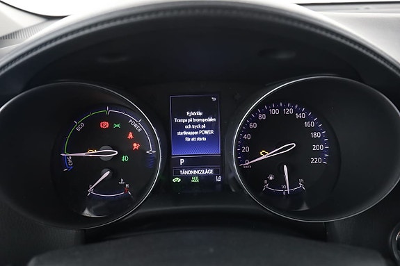 Toyota C-HR 20 of 30