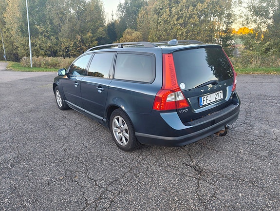 Volvo V70 6 of 10