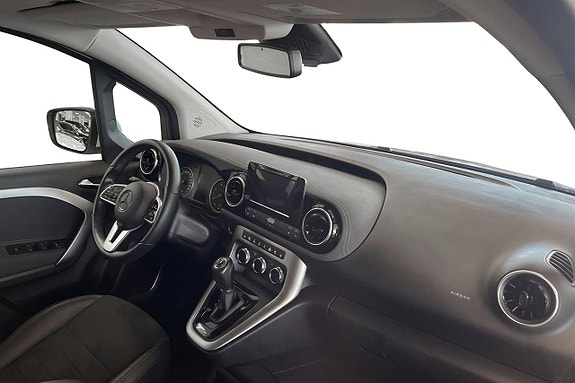 Mercedes-Benz T180 d 9 of 11