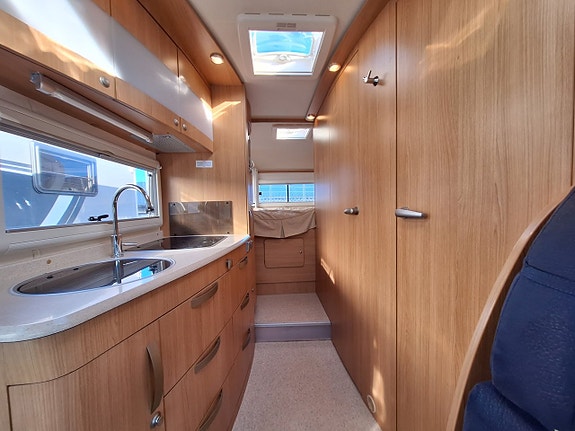 Adria Vision 707 SG Tvärbädd, Solcell 13 of 19