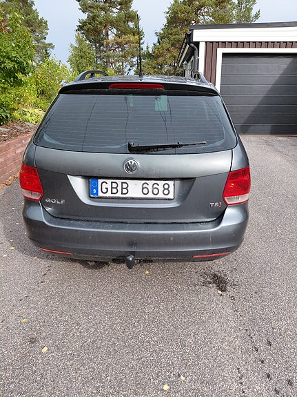 Volkswagen Golf V 2 of 7