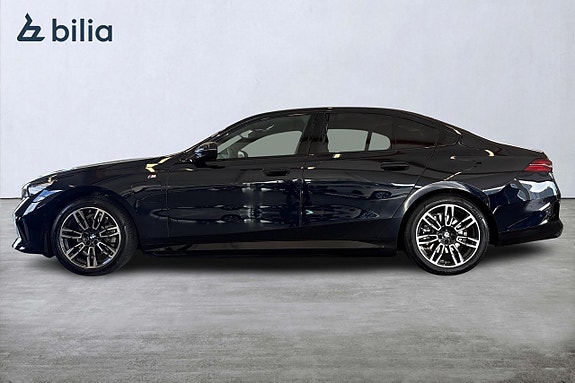 BMW 530e 3 of 18