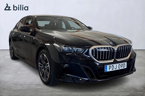 BMW 530e 17 of 18