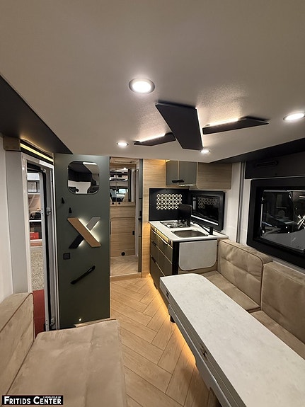 Challenger Challenger X260 Open Edition M27 9 of 19