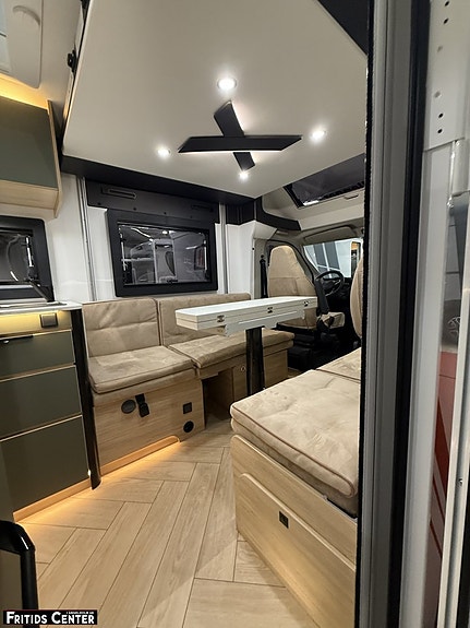 Challenger Challenger X260 Open Edition M27 4 of 19