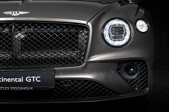 Bentley Continental GTC 16 of 30