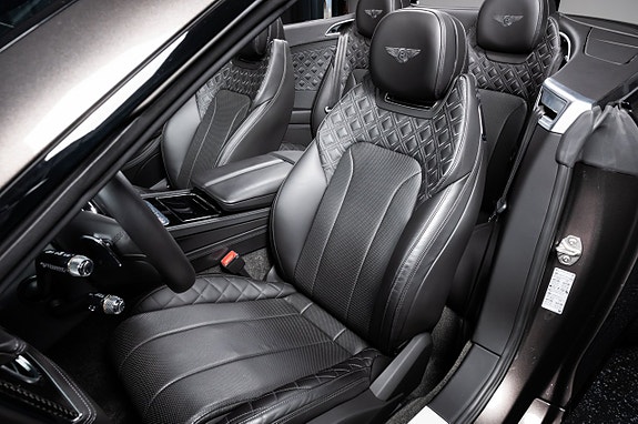 Bentley Continental GTC 22 of 30