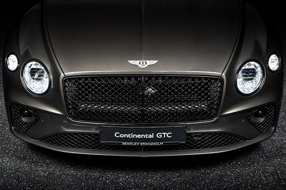 Bentley Continental GTC 15 of 30