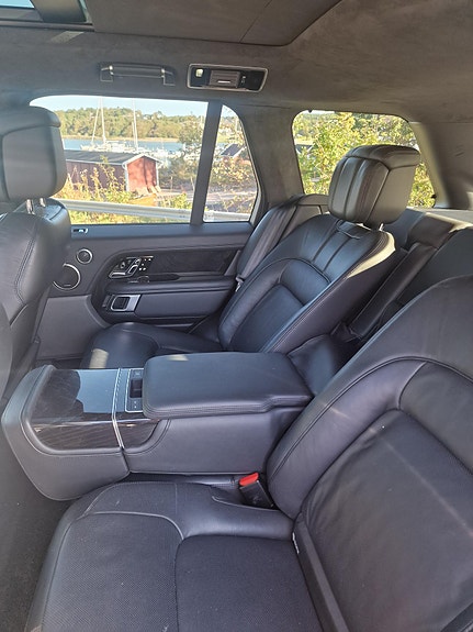 Land Rover Range Rover 17 of 26