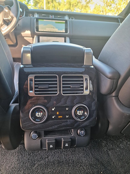 Land Rover Range Rover 15 of 26