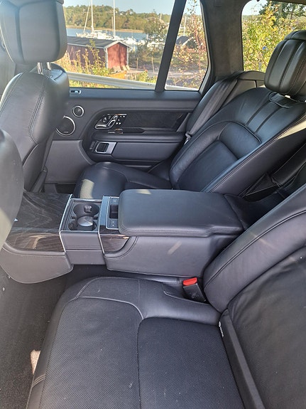 Land Rover Range Rover 18 of 26