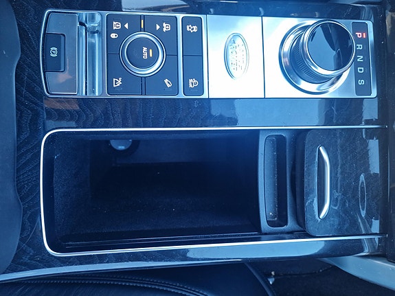 Land Rover Range Rover 10 of 26