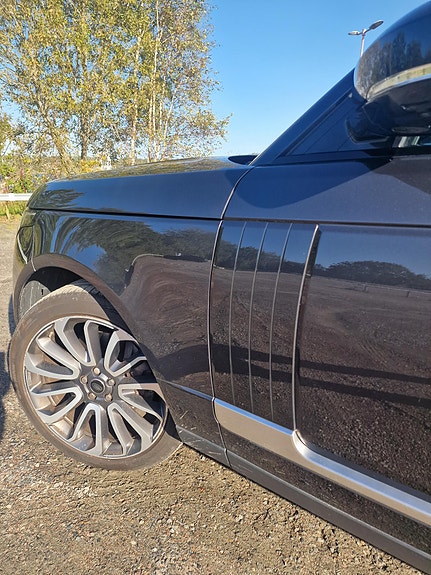 Land Rover Range Rover 21 of 26