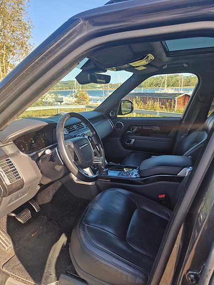Land Rover Range Rover 14 of 26
