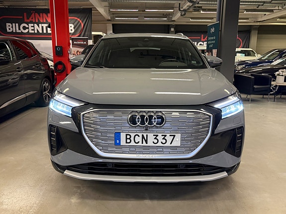 Audi Q4 e-tron 6 of 30
