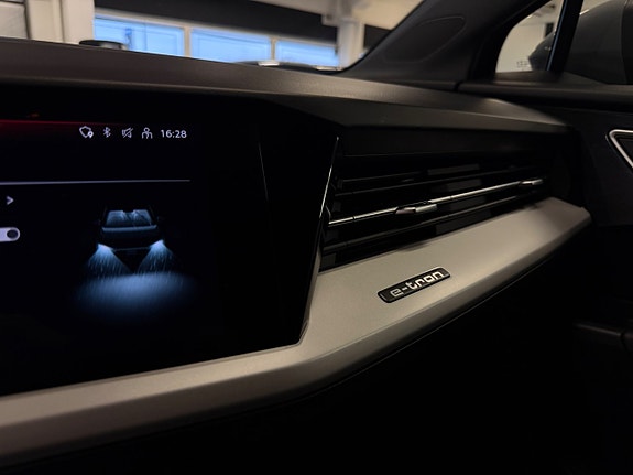 Audi Q4 e-tron 26 of 30