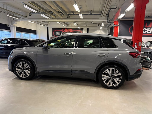 Audi Q4 e-tron 13 of 30