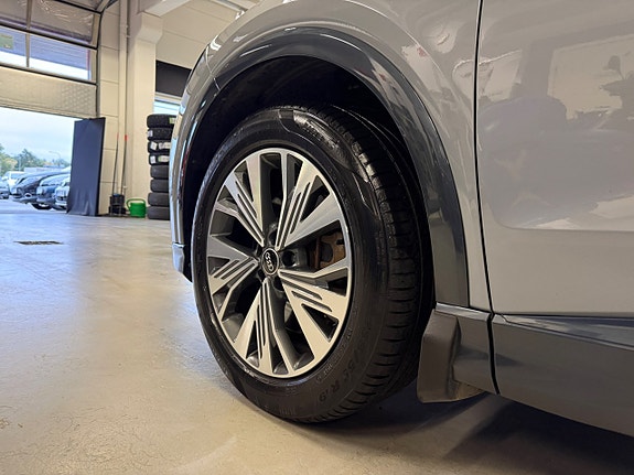 Audi Q4 e-tron 15 of 30