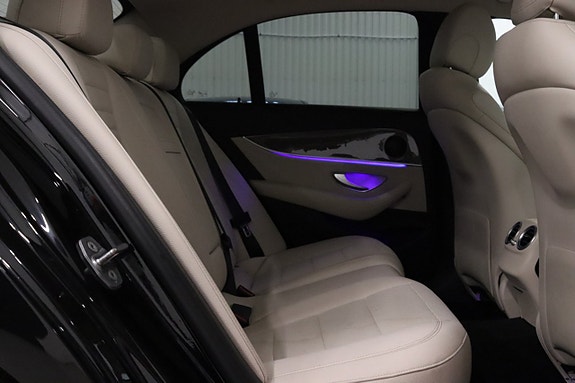 Mercedes-Benz E 220 d 26 of 27