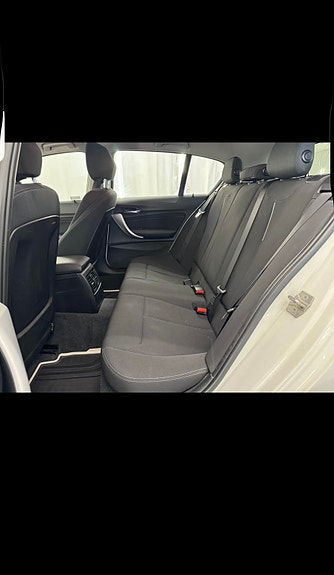 BMW 118d 8 of 15