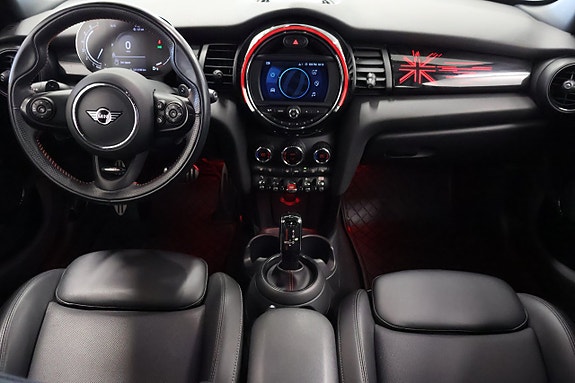 MINI Cooper S 6 of 19