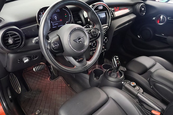 MINI Cooper S 7 of 19