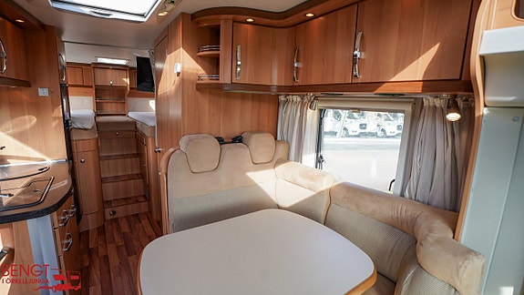 Hymer T 674 CL BIANCO-LINE | Långbäddar | Dragkrok I KAMPANJ 8 of 21