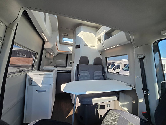 Volkswagen Grand California 600 4 of 18