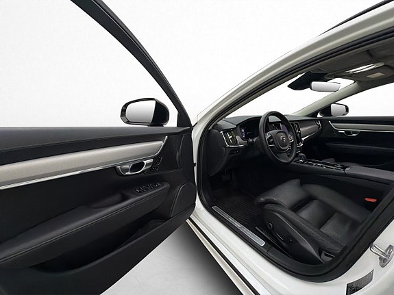 Volvo V90 11 of 30