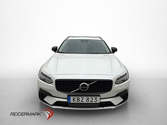Volvo V90 2 of 30