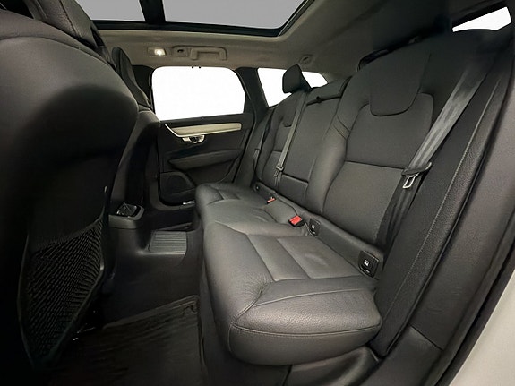 Volvo V90 22 of 30