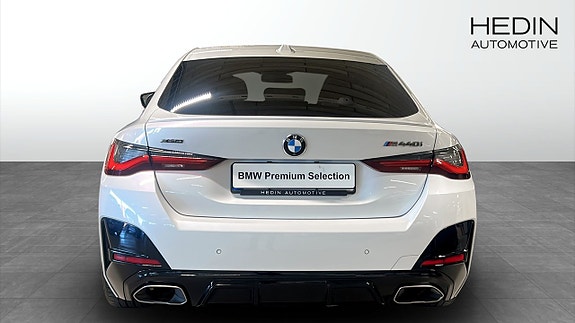 BMW M440i 7 of 11