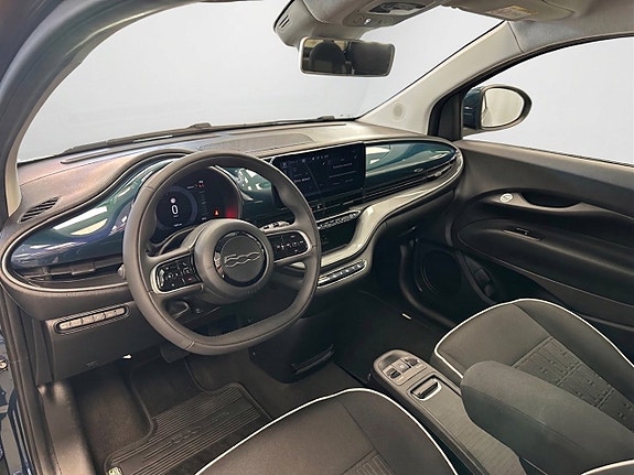 Fiat 500e 8 of 16