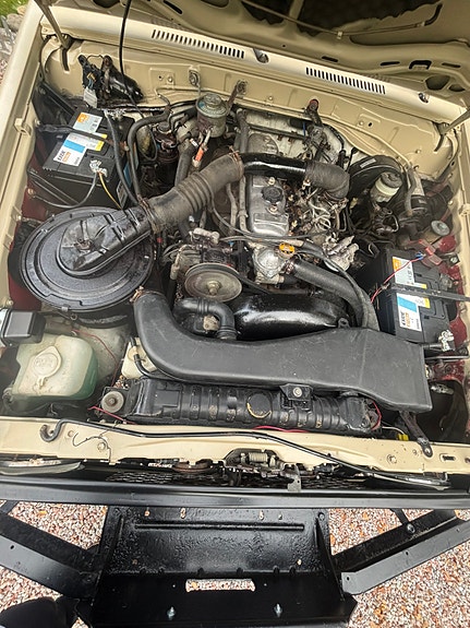 Toyota Land Cruiser 5 of 5