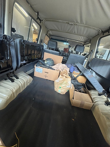 Toyota Land Cruiser 3 of 5