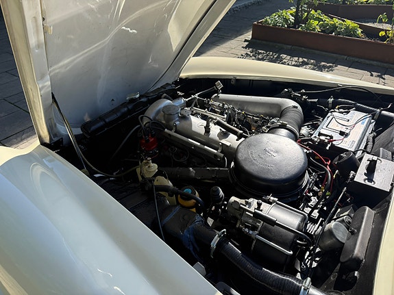 Mercedes-Benz 190 SL 5 of 9