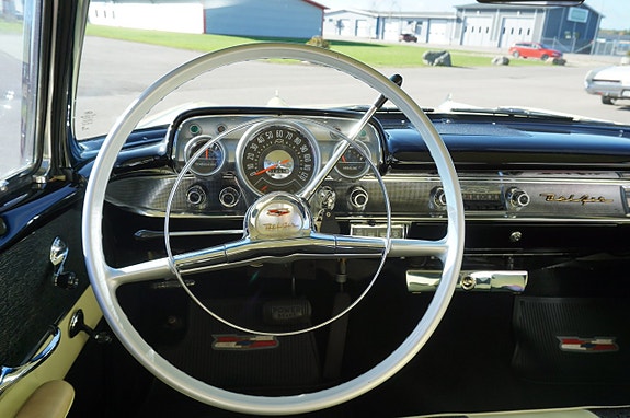 Chevrolet Bel Air 19 of 30