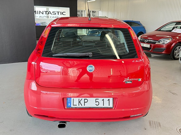 Fiat Grande Punto 9 of 24