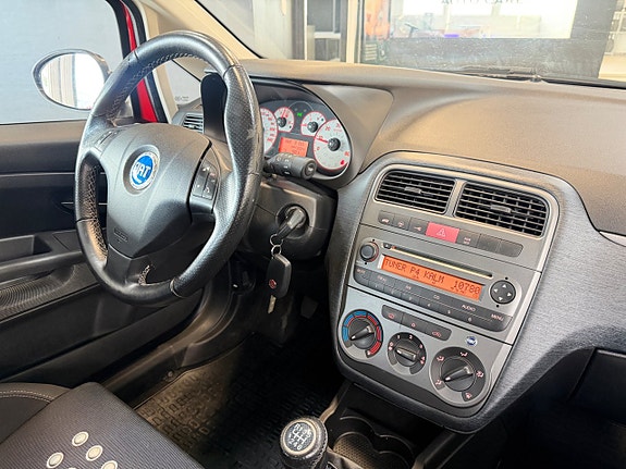 Fiat Grande Punto 20 of 24