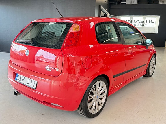 Fiat Grande Punto 8 of 24