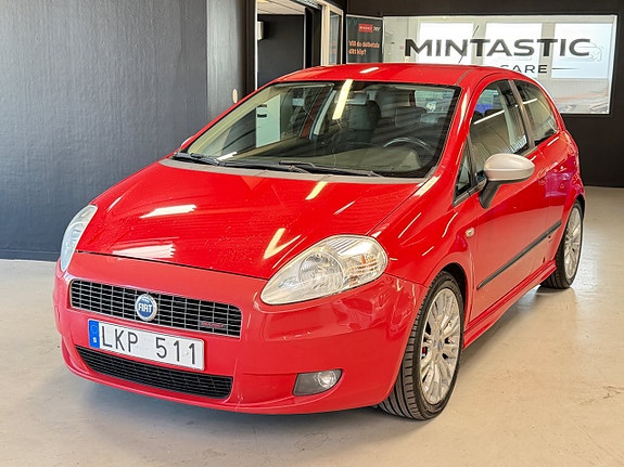 Fiat Grande Punto 5 of 24