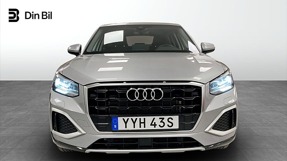 Audi Q2 4 of 12