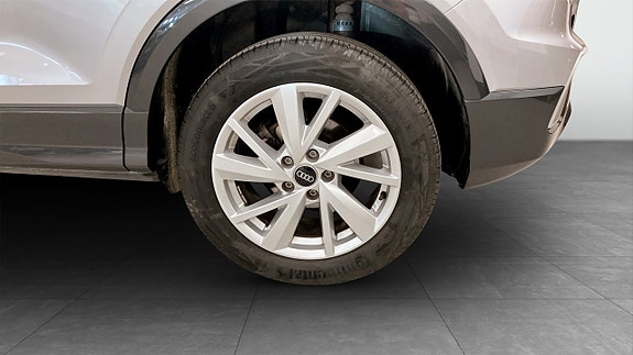 Audi Q2 6 of 12