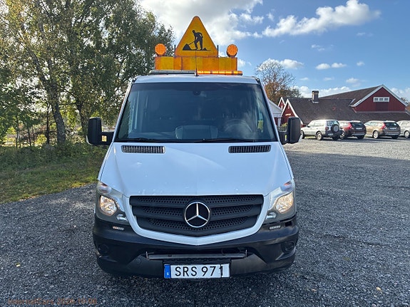Mercedes-Benz Sprinter 319 2 of 27
